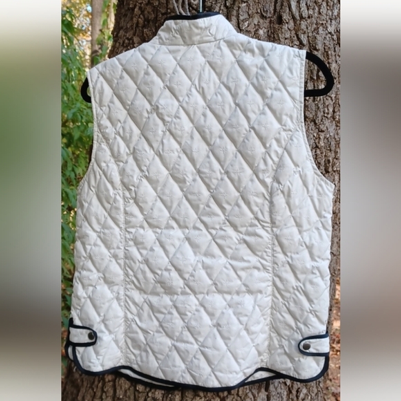 Eddie Bauer Ivory Quilted Vest with Dark Accents - Picture 2 of 5